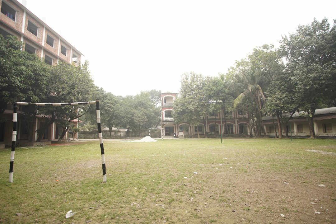 এক নজরে মির্জা আব্বাস মহিলা কলেজ ক্যাম্পাস